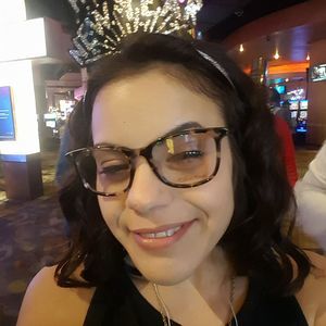 Meet your Posher, Dakota